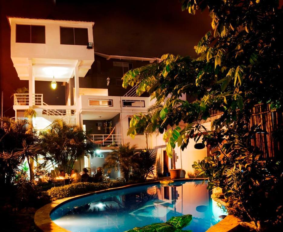 Отель Casa De Huespedes Casita Belga Гуаякиль Экстерьер фото